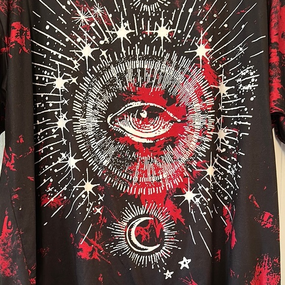 SHEIN Black and Red Short Sleeve Tee with Mystical Design - Picture 5 of 8